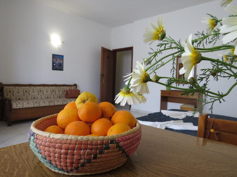 Maritime Hotel Apartments Petaloudes ภายนอก รูปภาพ