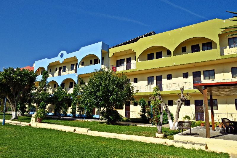Maritime Hotel Apartments Petaloudes ภายนอก รูปภาพ