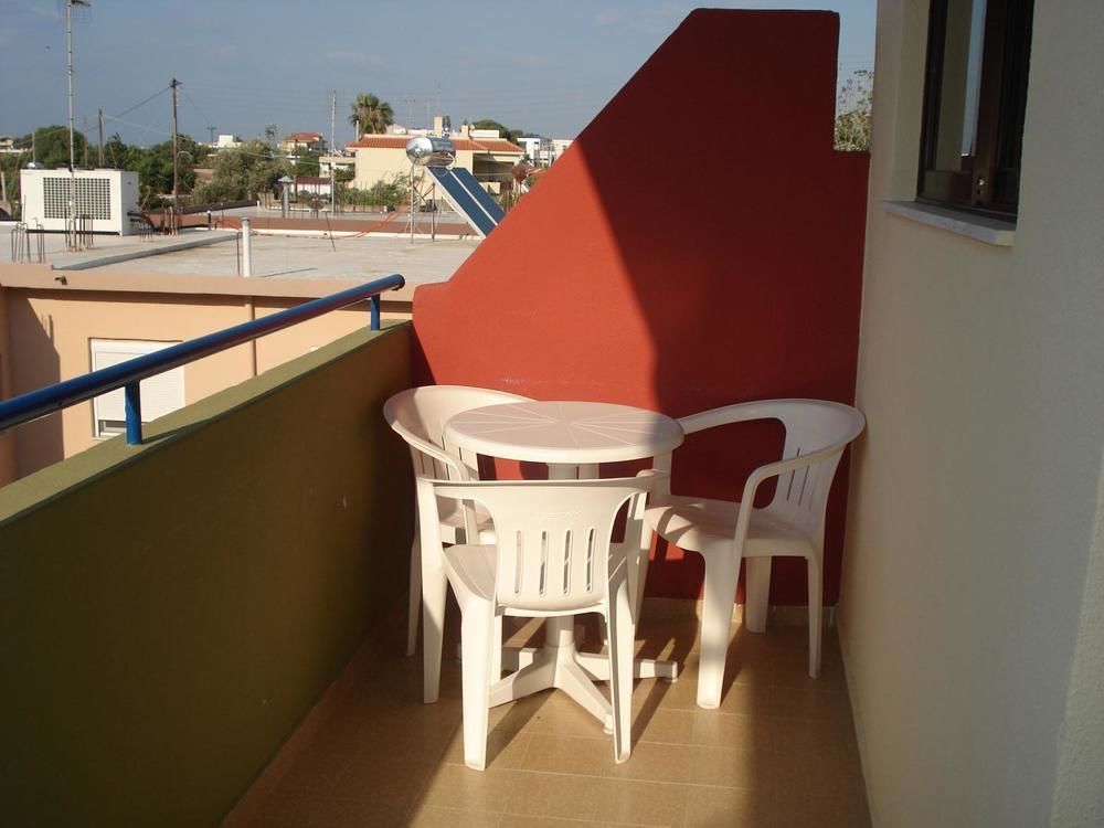 Maritime Hotel Apartments Petaloudes ภายนอก รูปภาพ